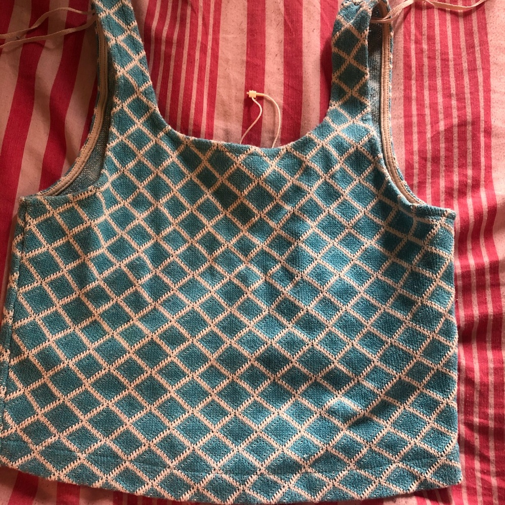 Blue top - Picture 2 of 4